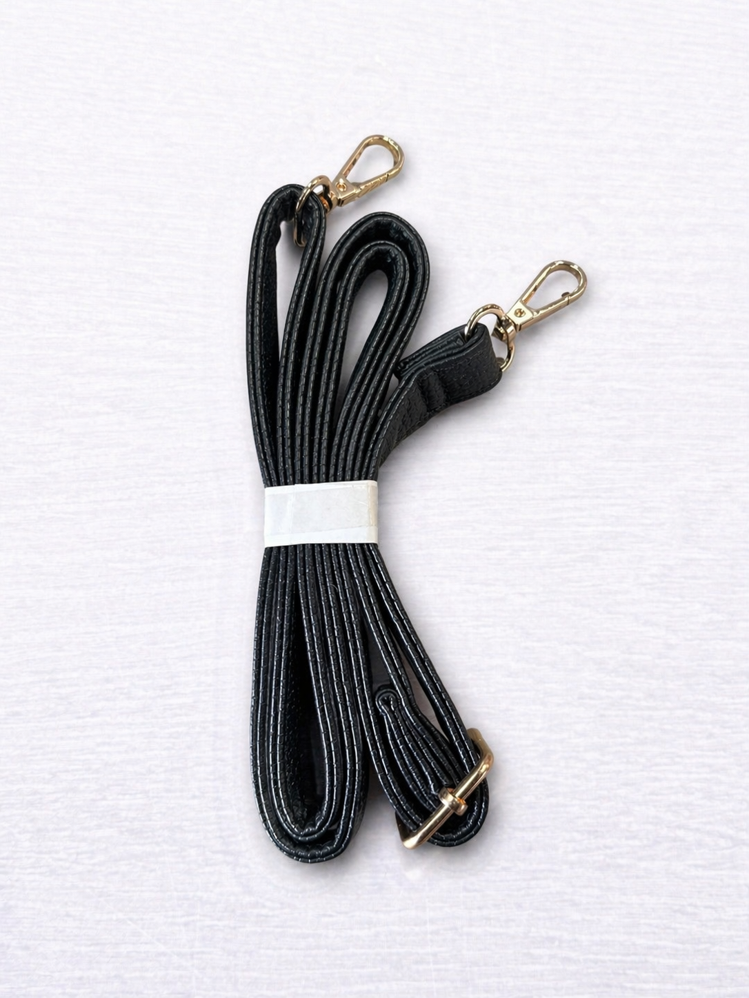 Handtas Vittoria – Zwart met lederen patroon (30 x 25 x 20 cm)
