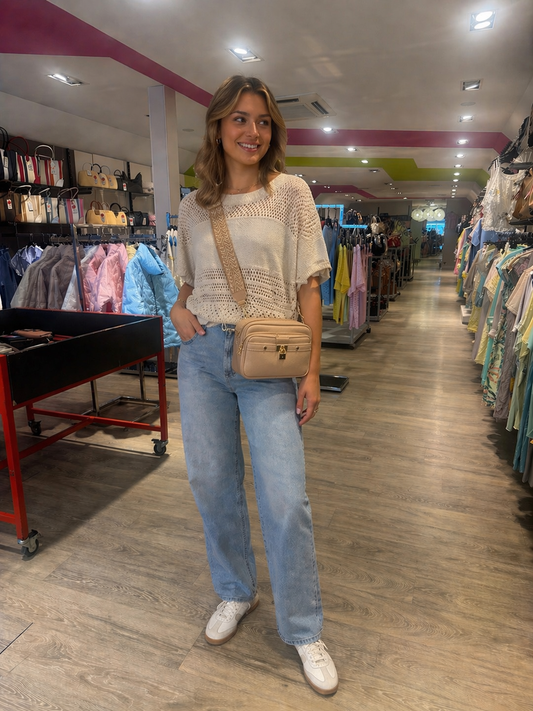 Beige schoudertasje – compact en stijlvol met luxe uitstraling