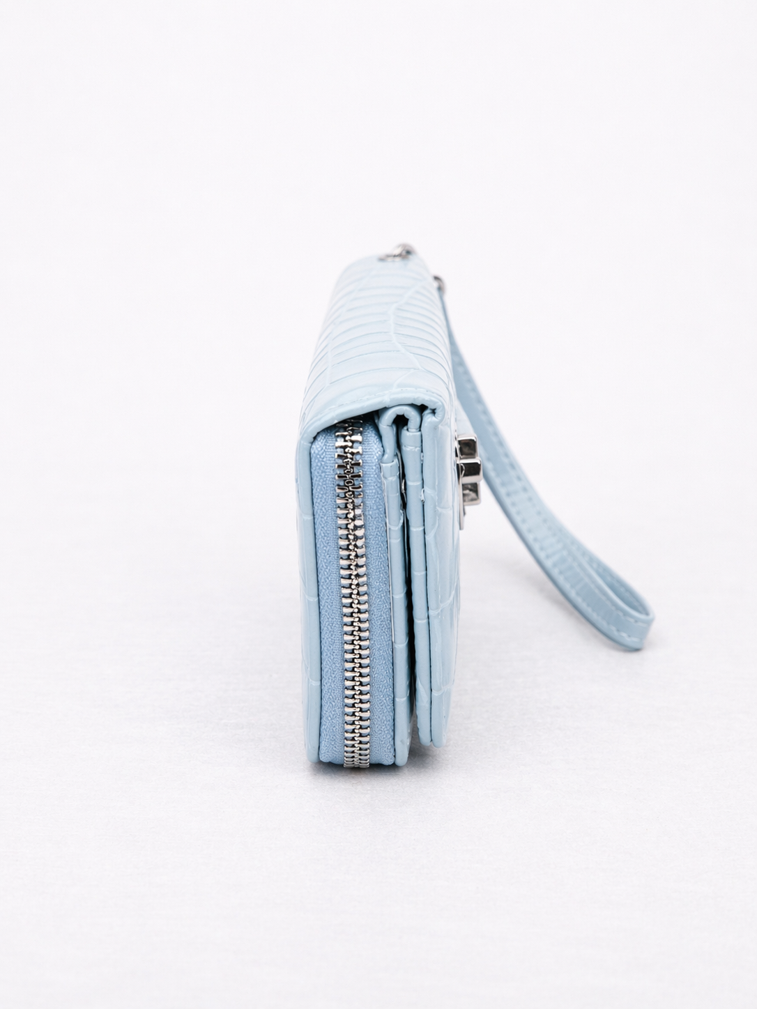 Ice Blue portefeuille in croco-look – fris & stijlvol