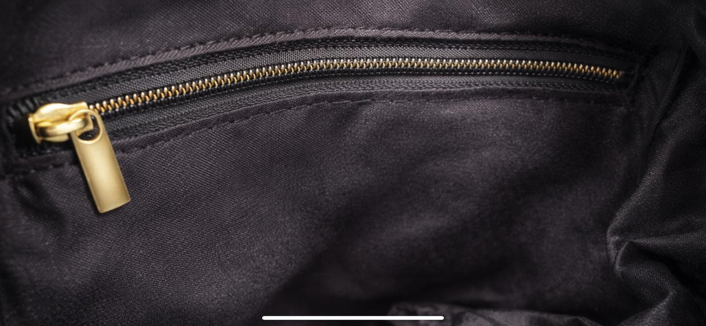 Zwarte Schouder/crossbodytas met Kaartenpatroon – Verstelbare Riem