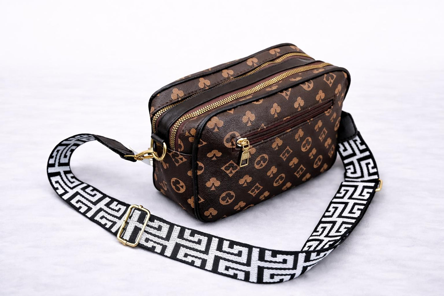 Donker bruine (espresso brown) Schouder/crossbodytas met Kaartenpatroon – Verstelbare Riem